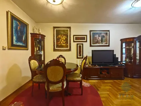 Izdavanje, trosoban stan, 115m², Stari Aerodrom, Podgorica - image 17