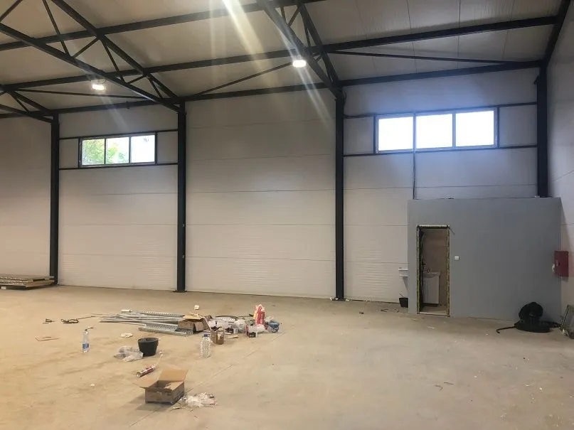 Rent, office space, 450m², Zrenjanin, Srbija