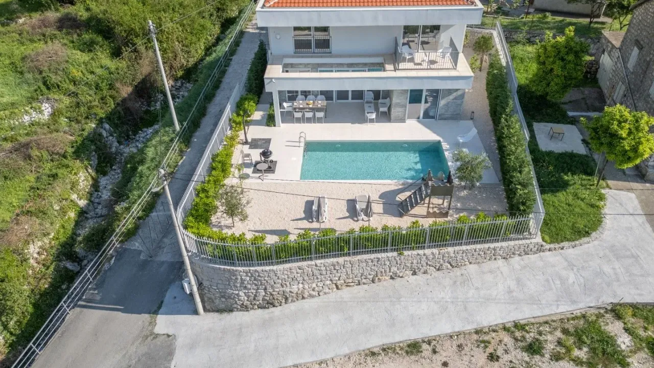 Prodaja, kuća, 249m², Orahovac, Kotor