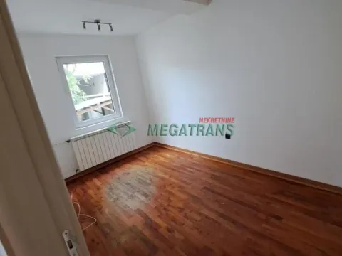 Izdavanje, jednosoban stan, 30m², Centar, Novi Sad