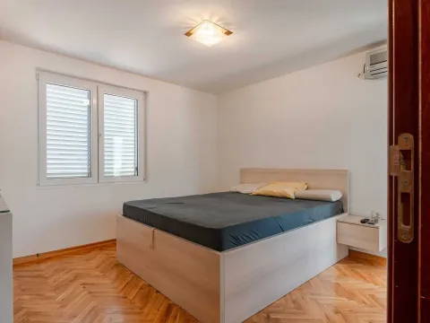 Sale, two bedroom apartment, 73m², Gospoština, Budva - image 10