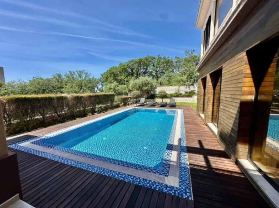 Prodaja, kuća, 318m², Bečići, Budva