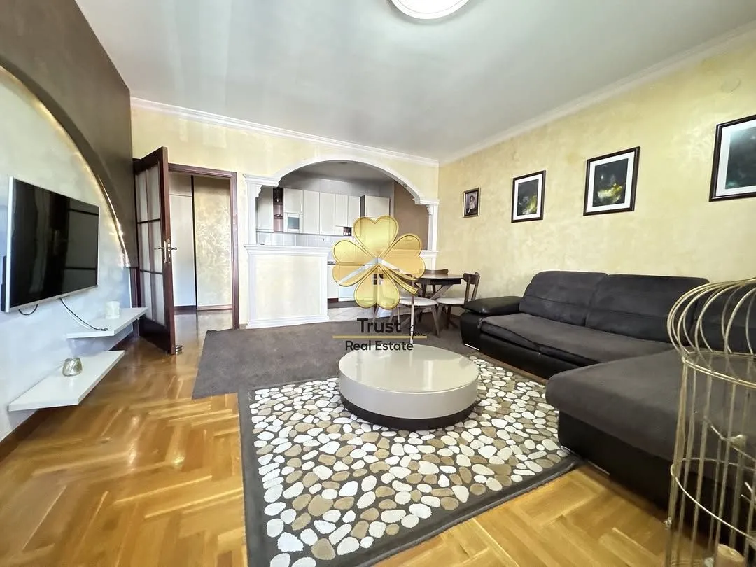 Izdavanje, jednosoban stan, 50m², Vezirov Most, Podgorica