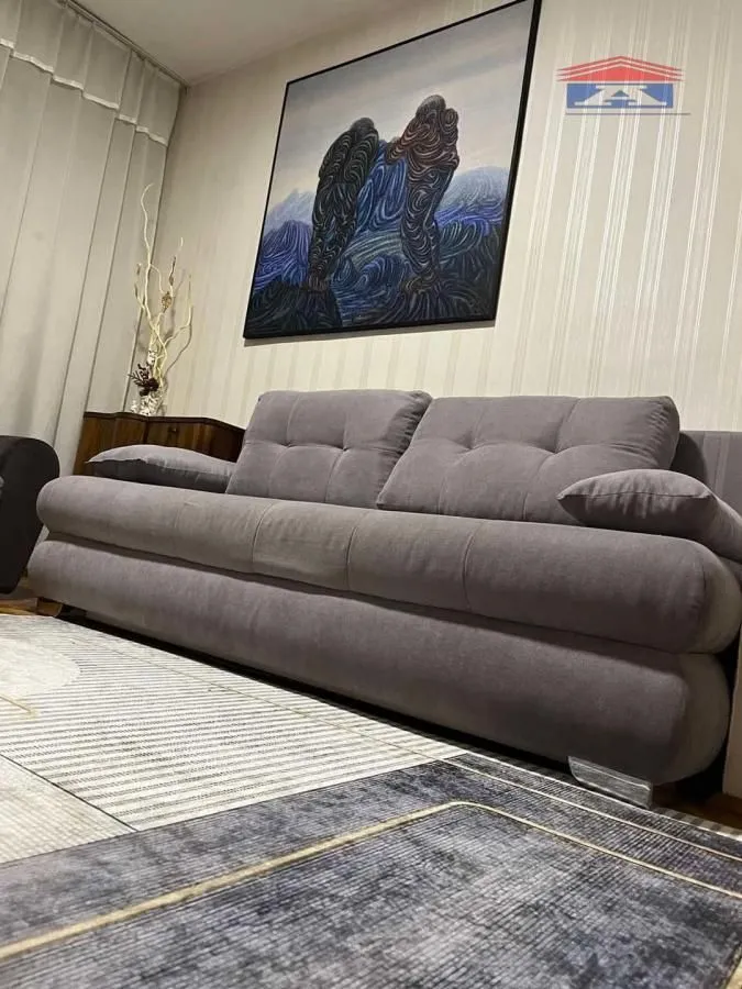 Izdavanje, dvosoban stan, 60m², Centar, Novi Sad