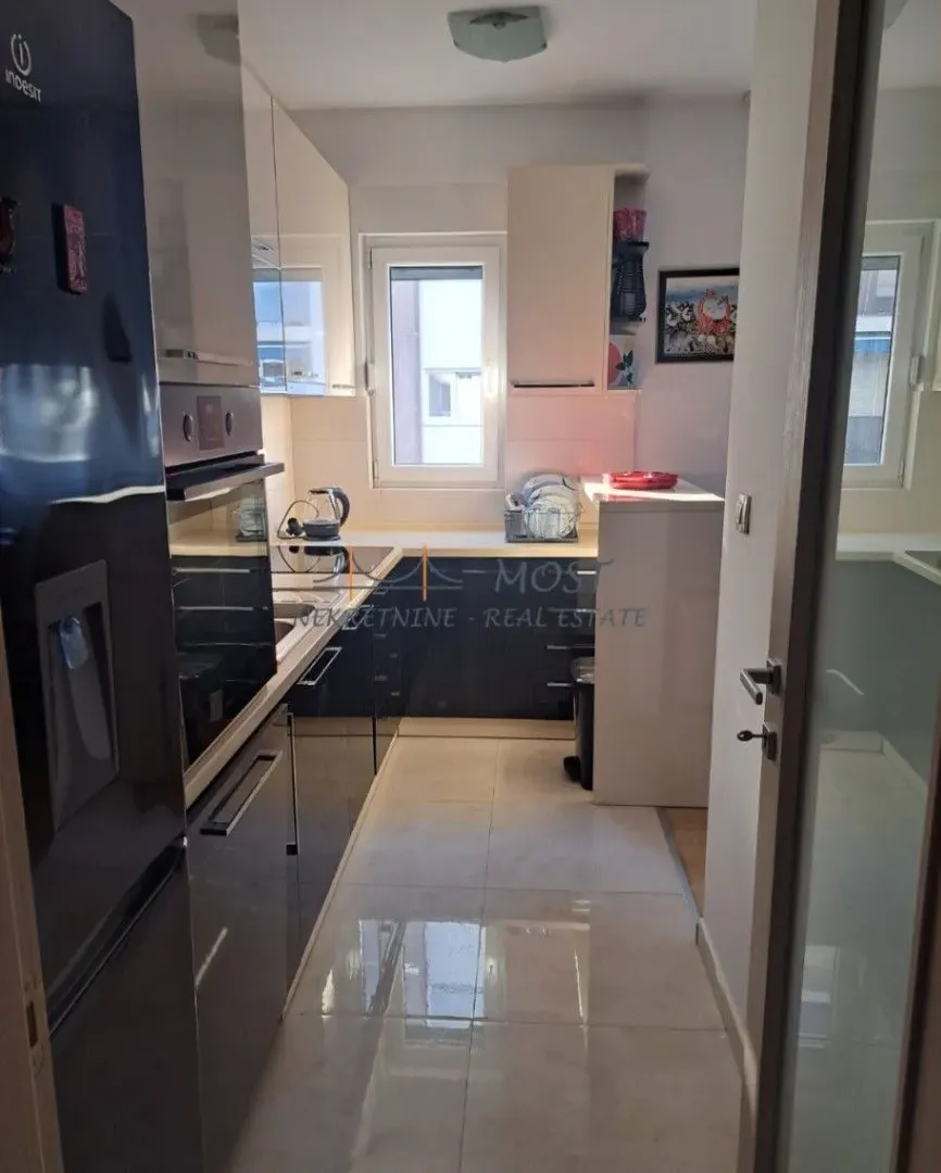 Rent, two bedroom apartment, 72m², City Kvart, Podgorica