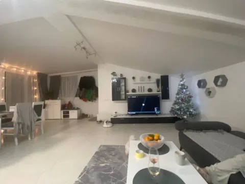 Sale, two bedroom apartment, 84m², Sutomore, Bar - image 1