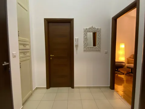 Rent, one bedroom apartment, 52m², City Kvart, Podgorica - image 18