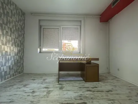 Izdavanje, poslovni prostor, 44m², Liman 1, Novi Sad Sve Podlokacije - image 4