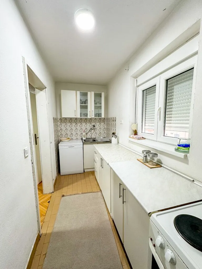 Izdavanje, kuća, 100m², Stari Aerodrom, Podgorica