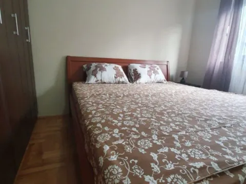 Izdavanje, dvosoban stan, 52m², Kalimanj, Tivat - image 4