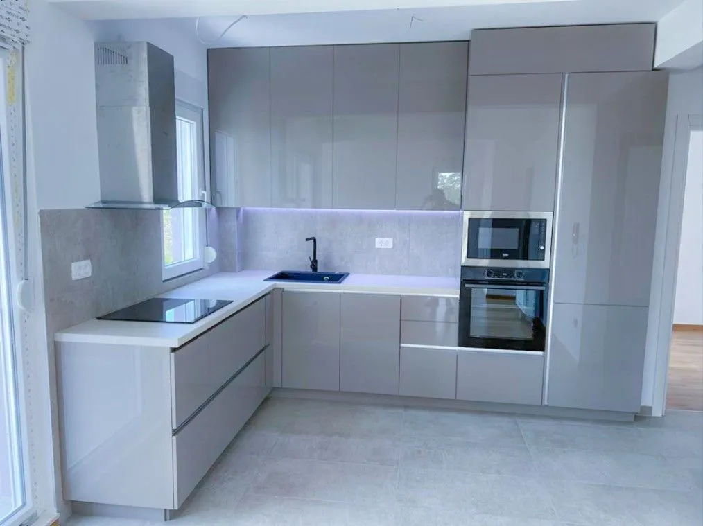 Prodaja, dvosoban stan, 72m², Mažina, Tivat