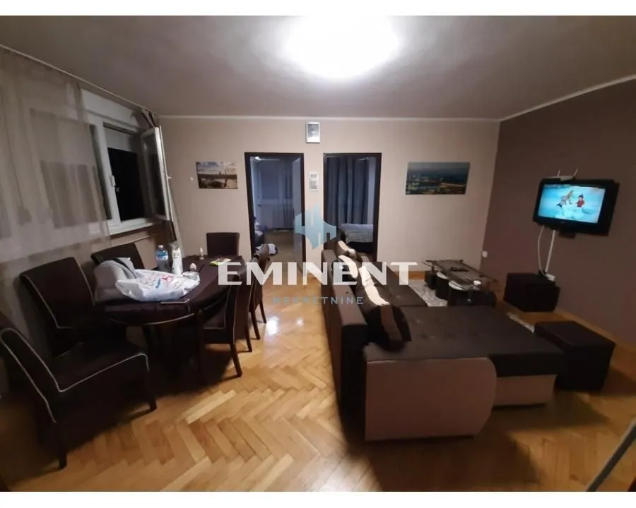 Izdavanje, trosoban stan, 68m², Novi Beograd Sve Podlokacije, Beograd