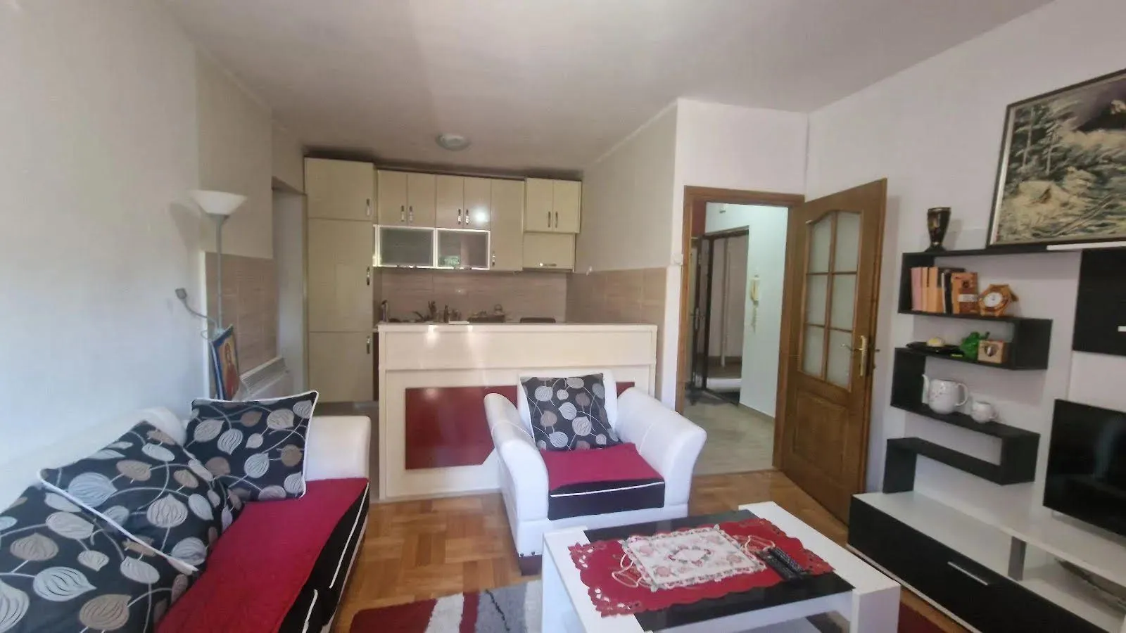 Izdavanje, jednosoban stan, 50m², Preko Morače, Podgorica