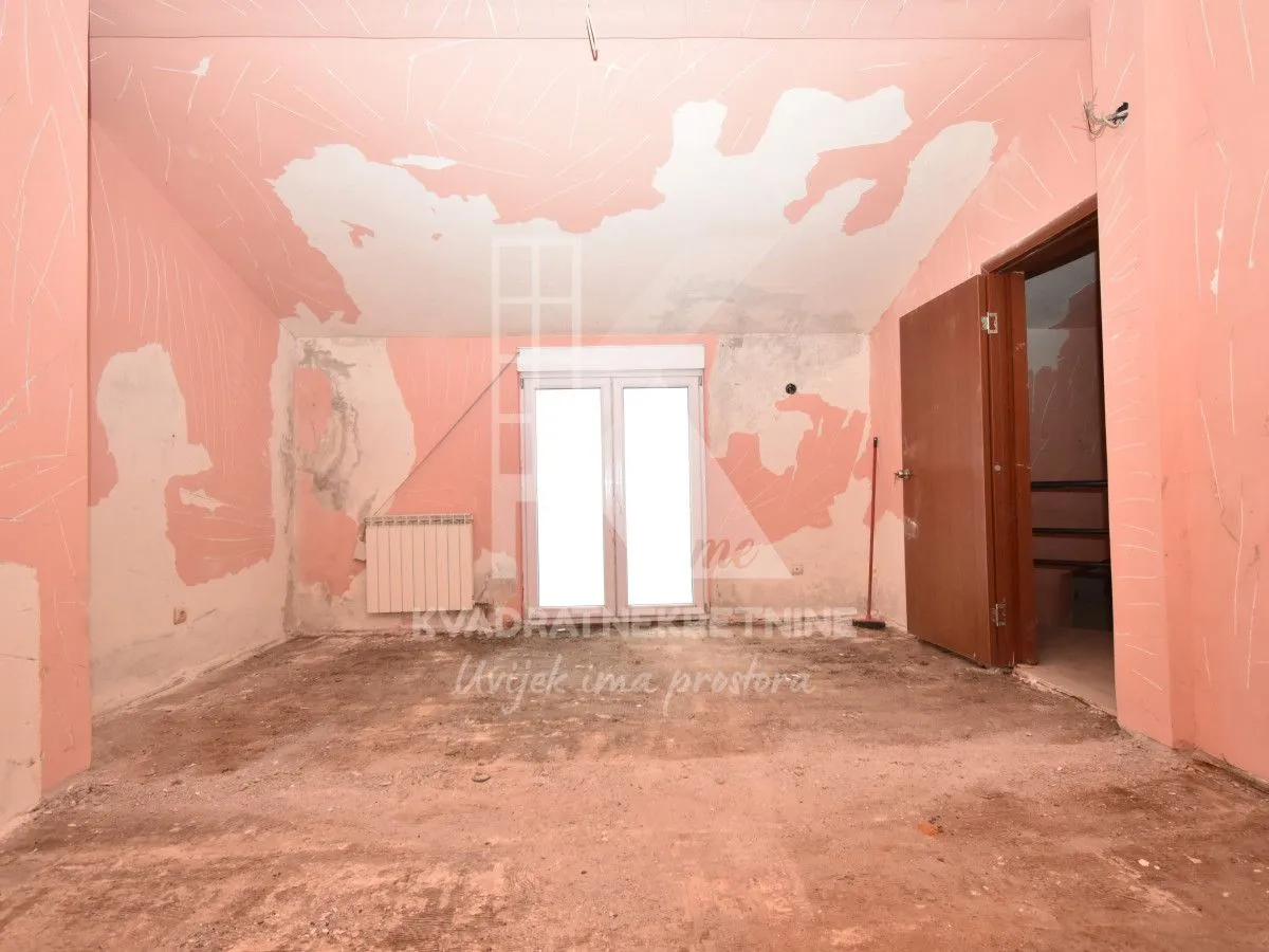 Prodaja, kuća, 217m², Centar, Podgorica
