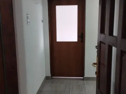 Izdavanje, kuća, 90m², Centar, Kolašin - image 2