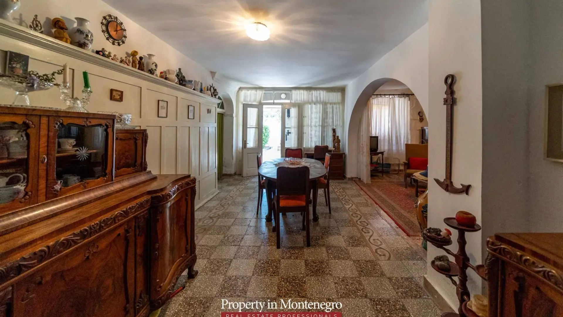 Prodaja, kuća, 321m², Prčanj, Kotor