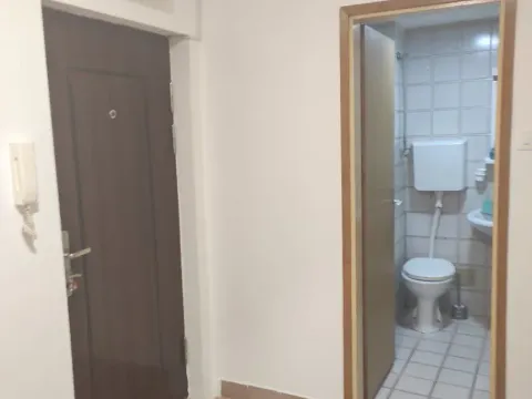 Prodaja, jednosoban stan, 67m², Momišići, Podgorica - image 2