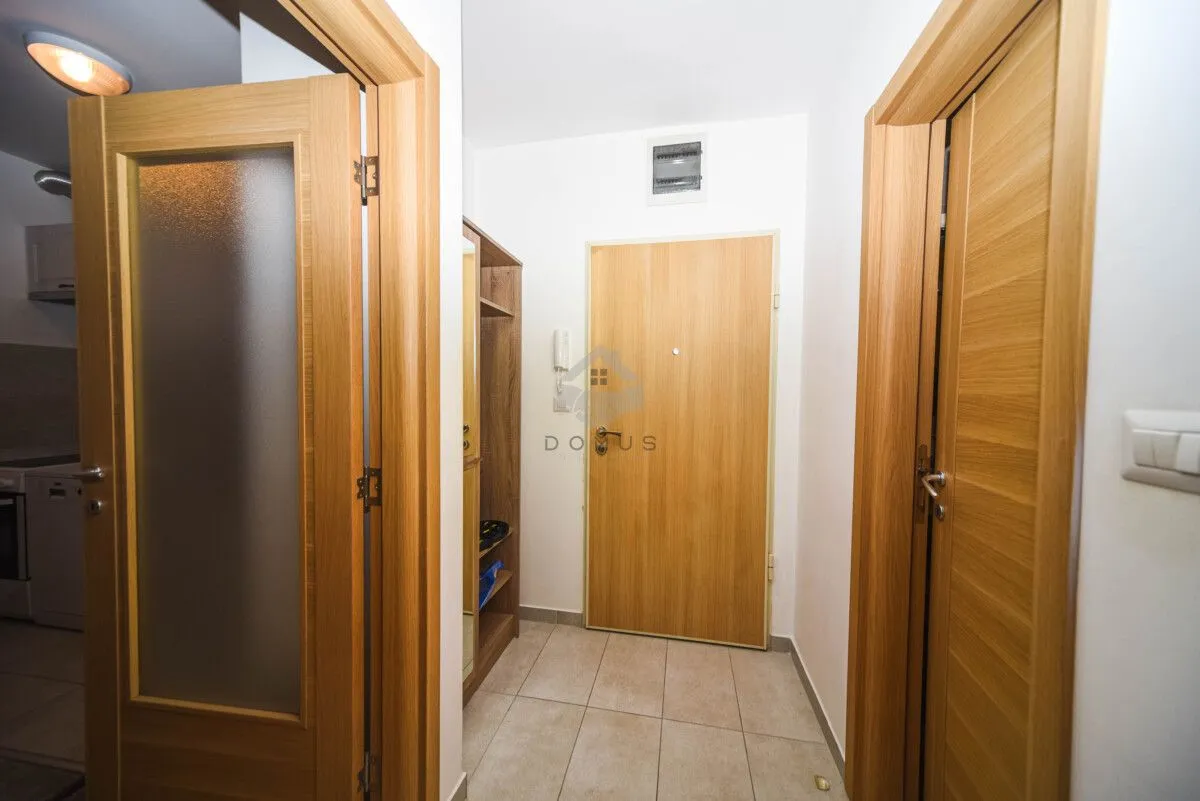 Izdavanje, jednosoban stan, 45m², Stari Aerodrom, Podgorica