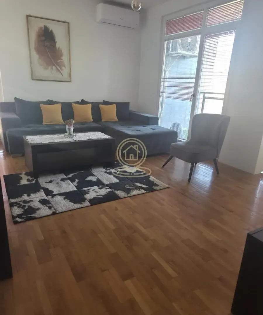 Prodaja, četvorosoban stan, 90m², Medijana, Niš