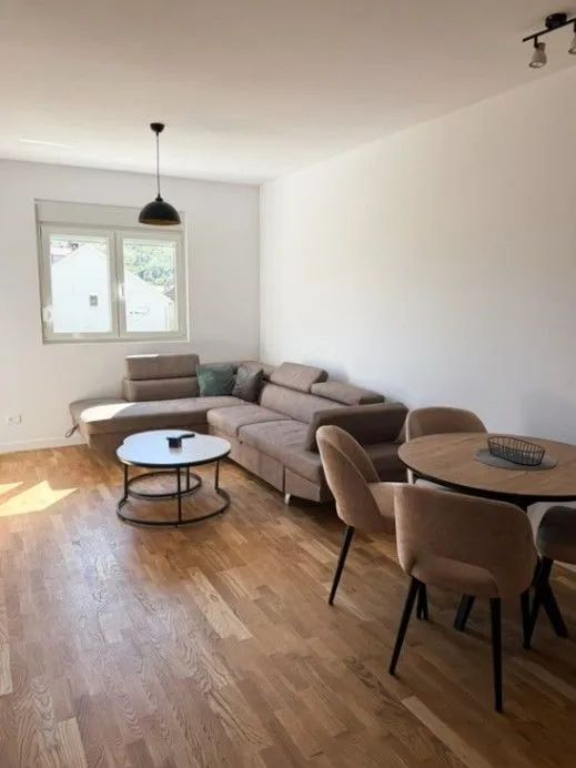 Izdavanje, jednosoban stan, 43m², Zabjelo, Podgorica