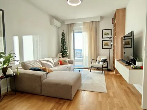 Prodaja, stan, 69m², Stari Aerodrom, Podgorica - image 1