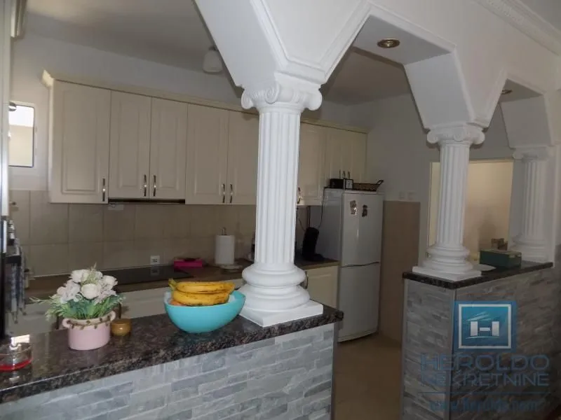 Sale, house, 230m², Centar, Paraćin