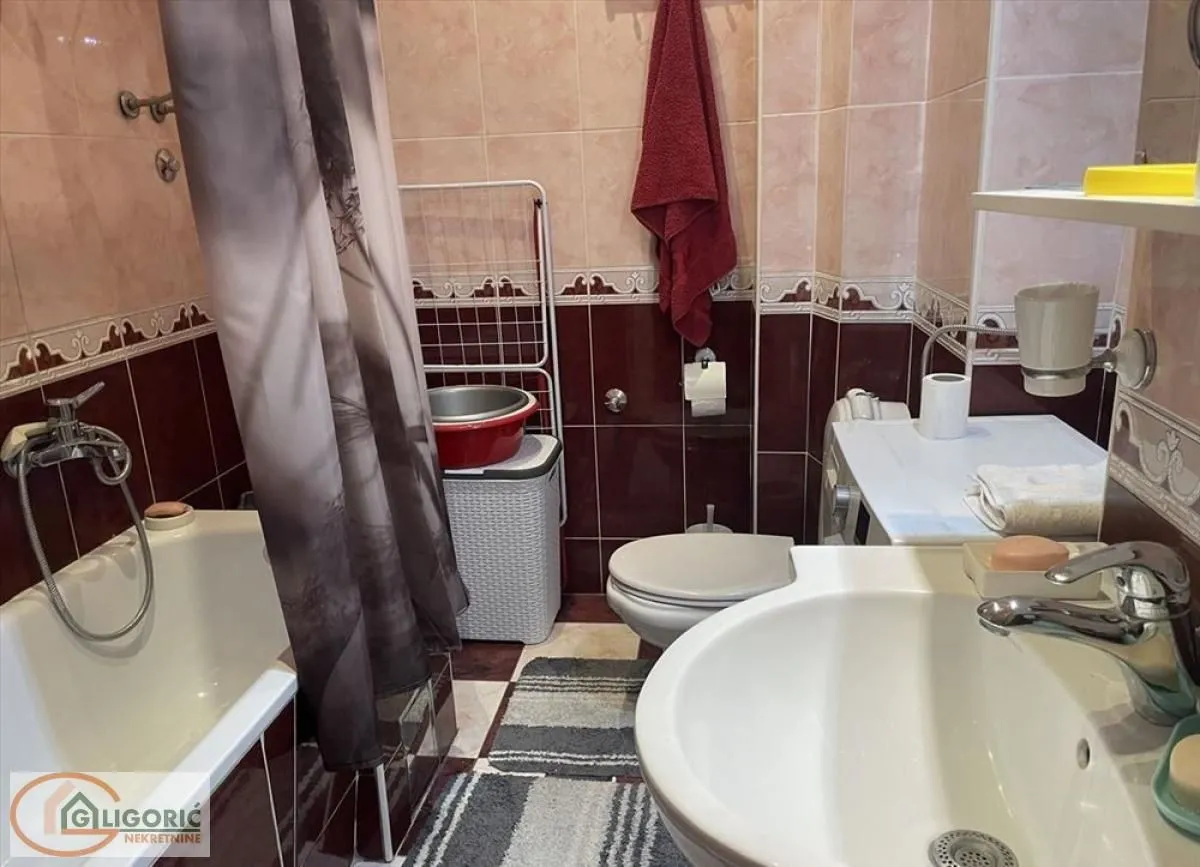 Prodaja, trosoban stan, 84m², Stari Grad, Beograd