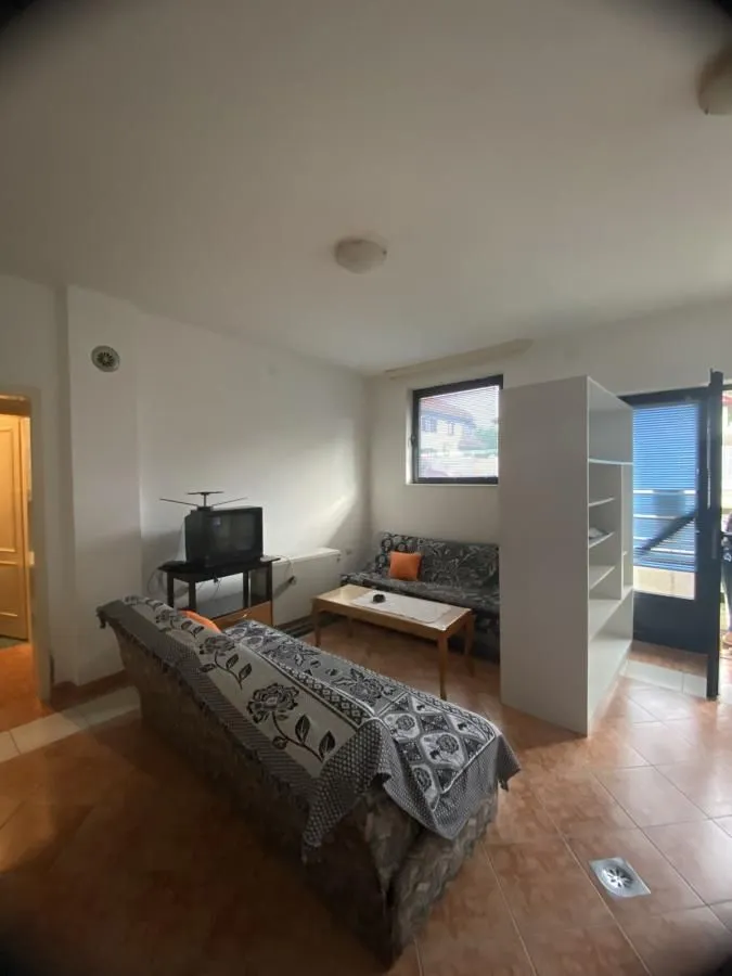 Prodaja, kuća, 450m², Aqua park, Jagodina
