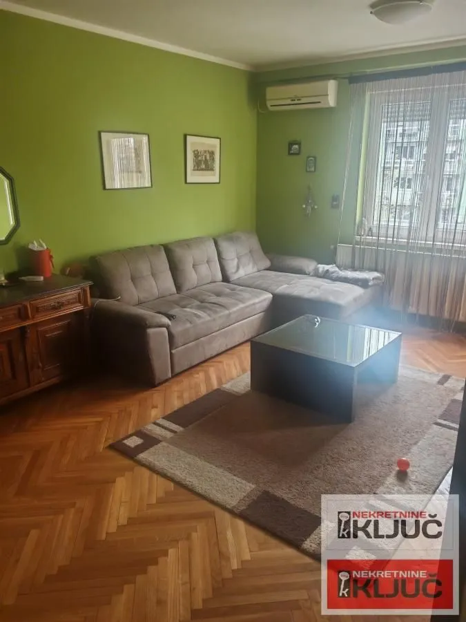 Prodaja, jednosoban stan, 40m², Sajmište, Novi Sad