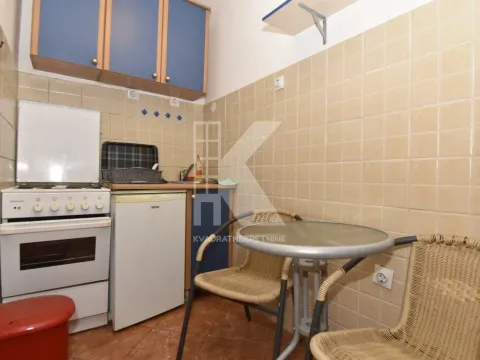 Izdavanje, jednosoban stan, 43m², Centar, Podgorica - image 5