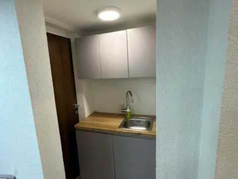 Prodaja, poslovni prostor, 52m², Bar, Crna Gora - image 3