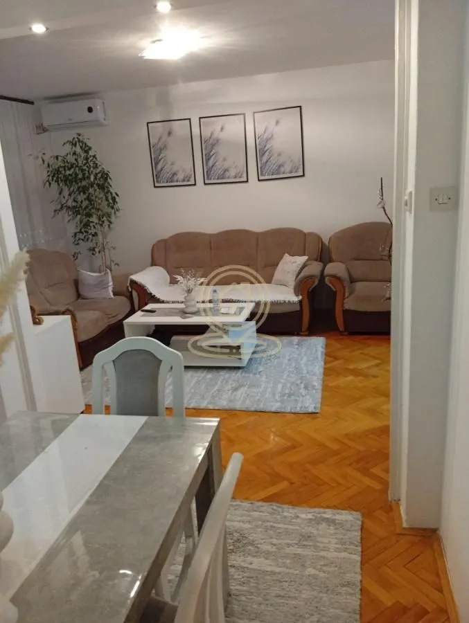 Sale, three bedroom apartment, 65m², Medijana, Niš