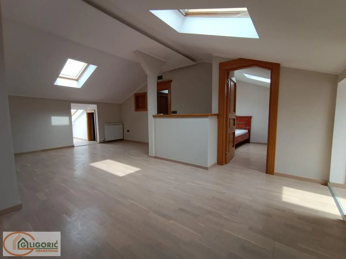 Prodaja, stan, 145m², Centar, Pančevo