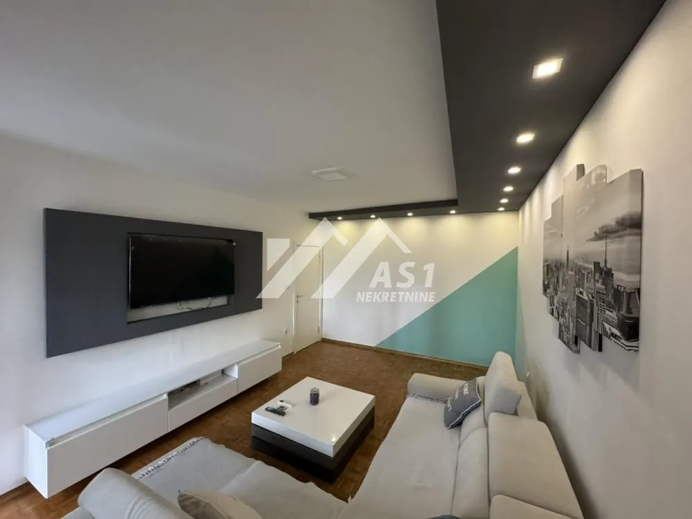 Izdavanje, dvosoban stan, 65m², Liman 3, Novi Sad Sve Podlokacije