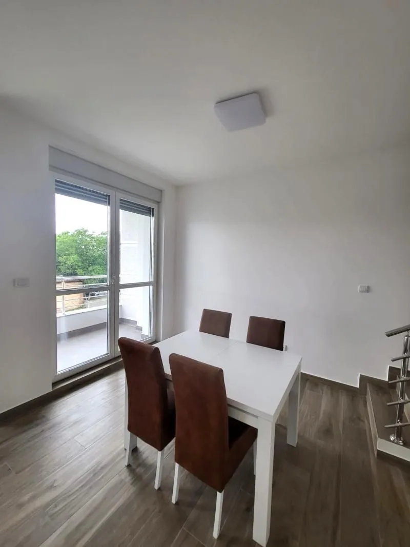 Rent, three bedroom apartment, 80m², Zemun Sve Podlokacije, Beograd