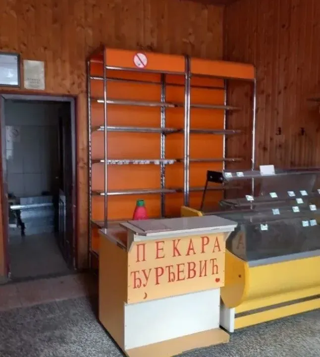 Prodaja, poslovni prostor, 170m², Ruma, Srbija