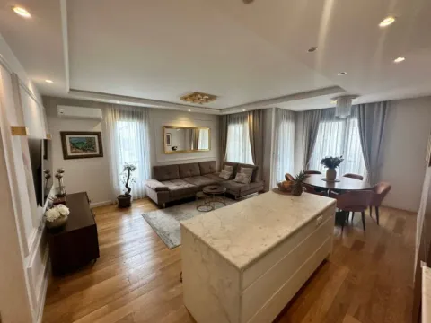 Prodaja, dvosoban stan, 74m², Blok 9, Podgorica - image 8