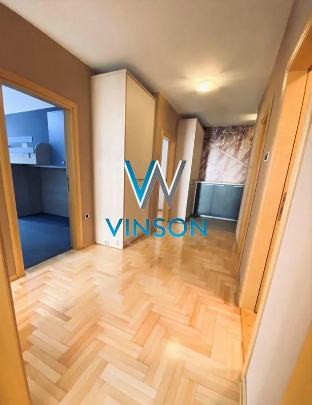 Izdavanje, trosoban stan, 98m², Centar, Novi Sad