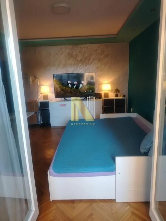Prodaja, dvosoban stan, 35m², Bulevar Oslobodjenja, Novi Sad Sve Podlokacije