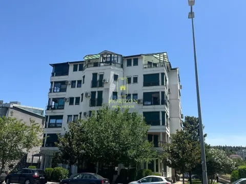 Poslovni prostor in Momišići