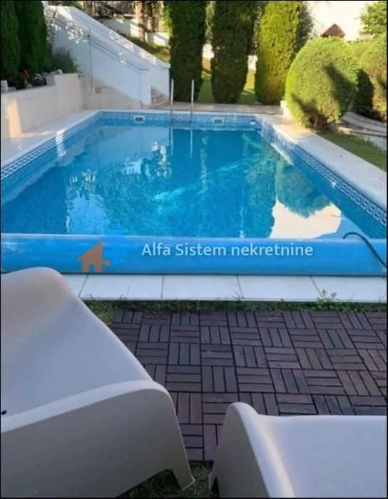 Rent, four bedroom apartment, 250m², Savski Venac, Beograd