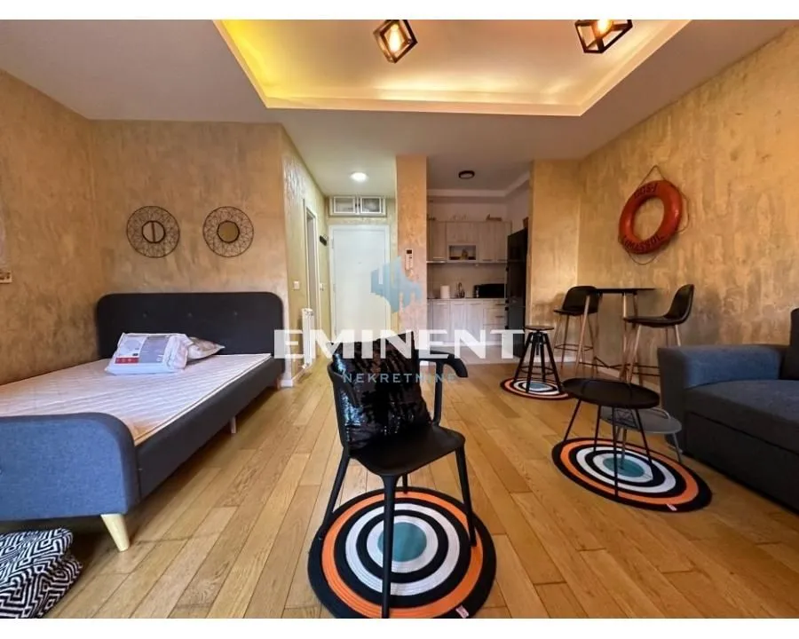 Izdavanje, jednosoban stan, 35m², Novi Beograd Blok 67, Novi Beograd Sve Podlokacije