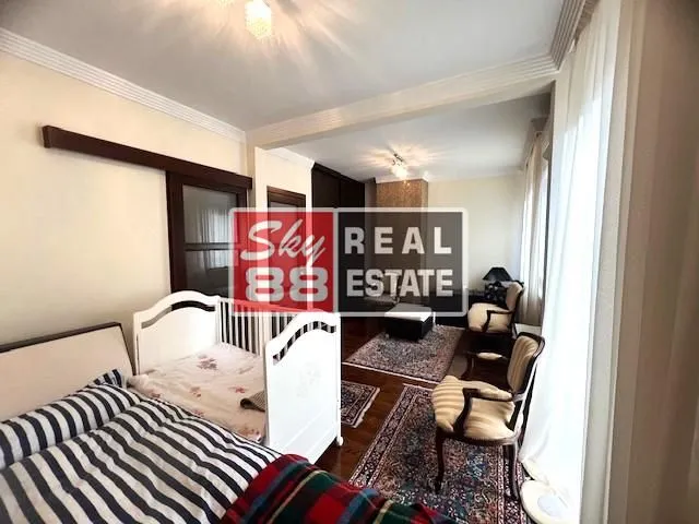Prodaja, kuća, 288m², Savski Venac, Beograd