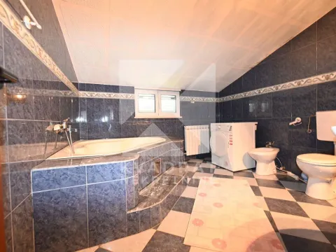 Sale, house, 250m², Donja Gorica, Podgorica - image 25