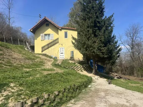 Kuća in Sremska Kamenica