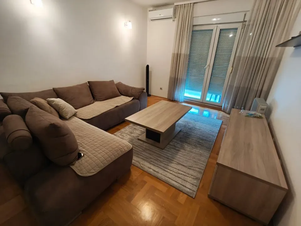 Rent, two bedroom apartment, 70m², Stari Aerodrom, Podgorica