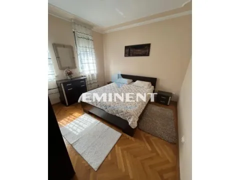Rent, two bedroom apartment, 68m², Savski Venac, Beograd - image 11