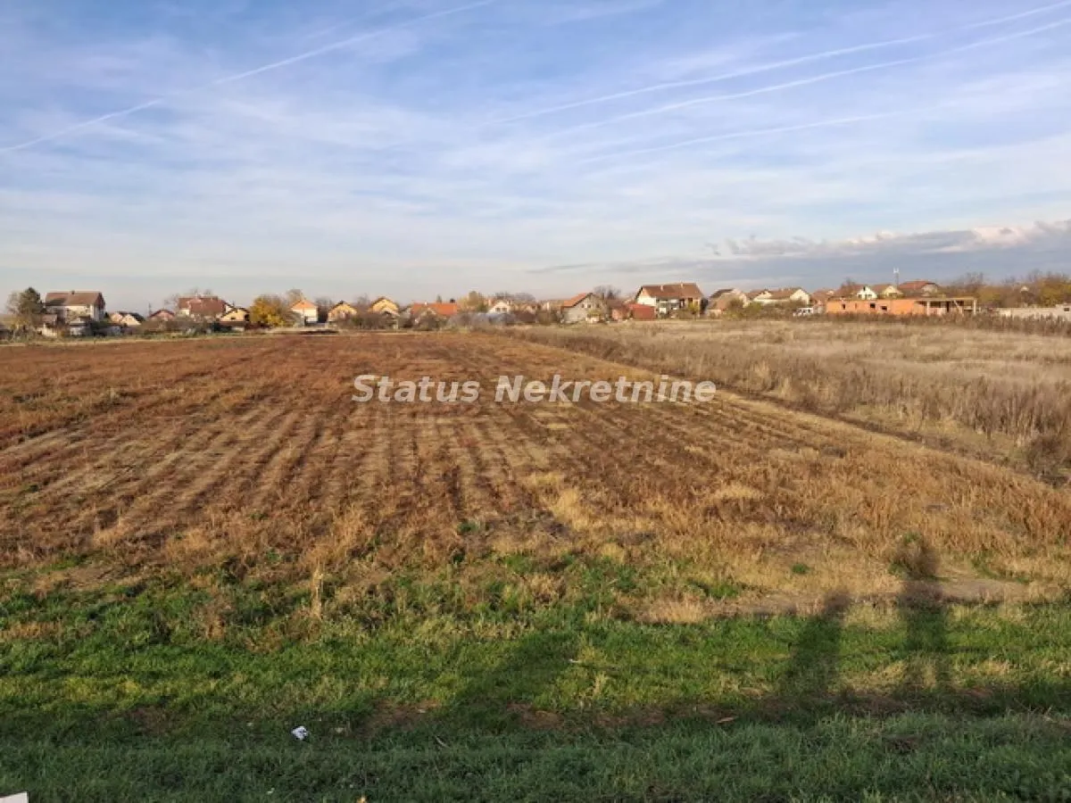Prodaja, plac, 570m², Futog, Novi Sad Sve Podlokacije
