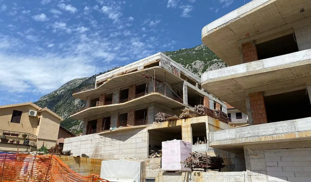 Prodaja, garsonjera, Dobrota, Kotor