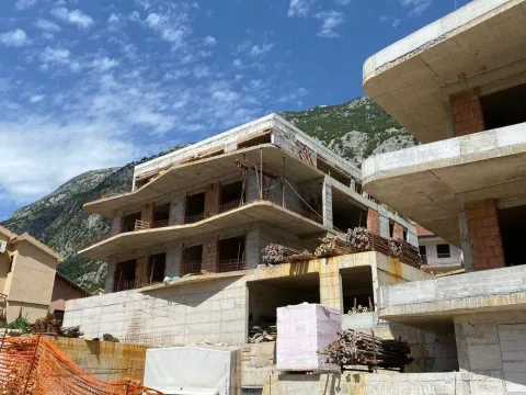 Prodaja, garsonjera, Dobrota, Kotor - image 2